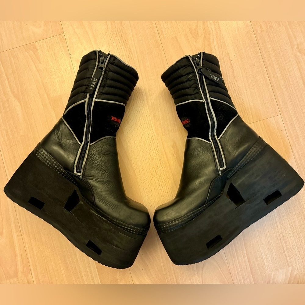HEX vintage boots like NEW!